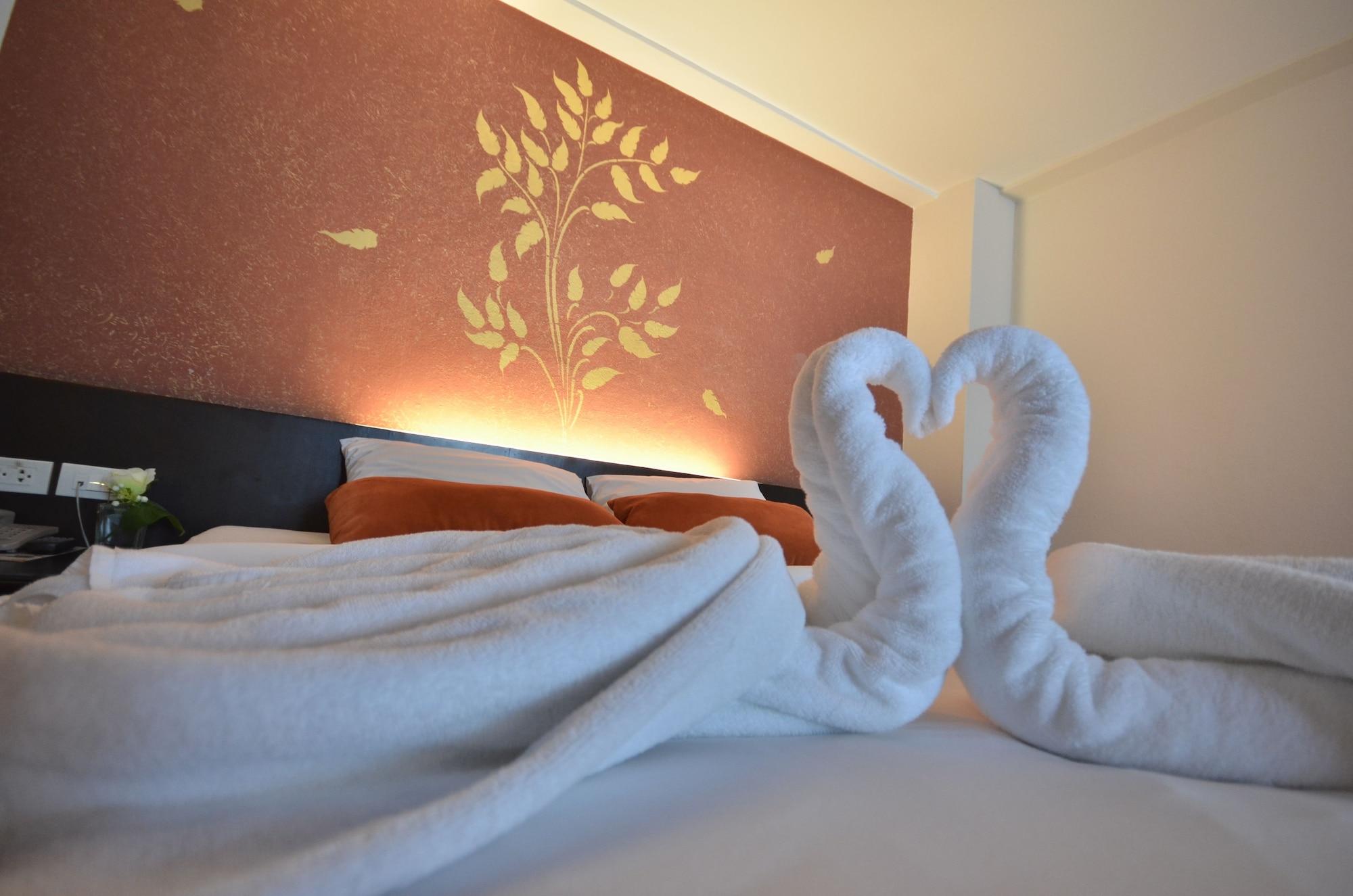 The Heritage Sathorn Suite Hotel Bangkok Buitenkant foto