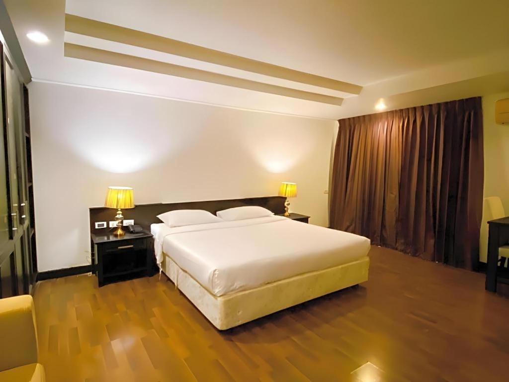The Heritage Sathorn Suite Hotel Bangkok Buitenkant foto