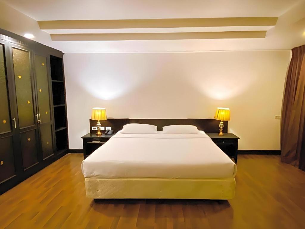 The Heritage Sathorn Suite Hotel Bangkok Buitenkant foto