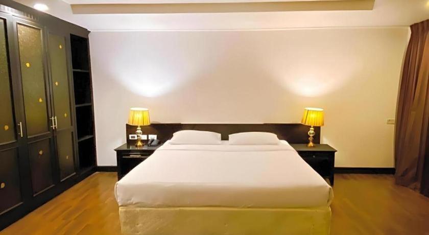 The Heritage Sathorn Suite Hotel Bangkok Buitenkant foto